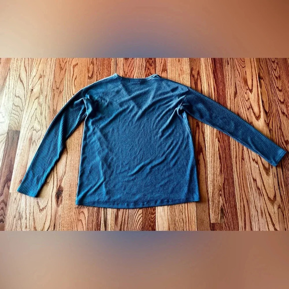 Rag & Bone V-neck sweater. Size S/P -
Green/Gray - Picture 8 of 8